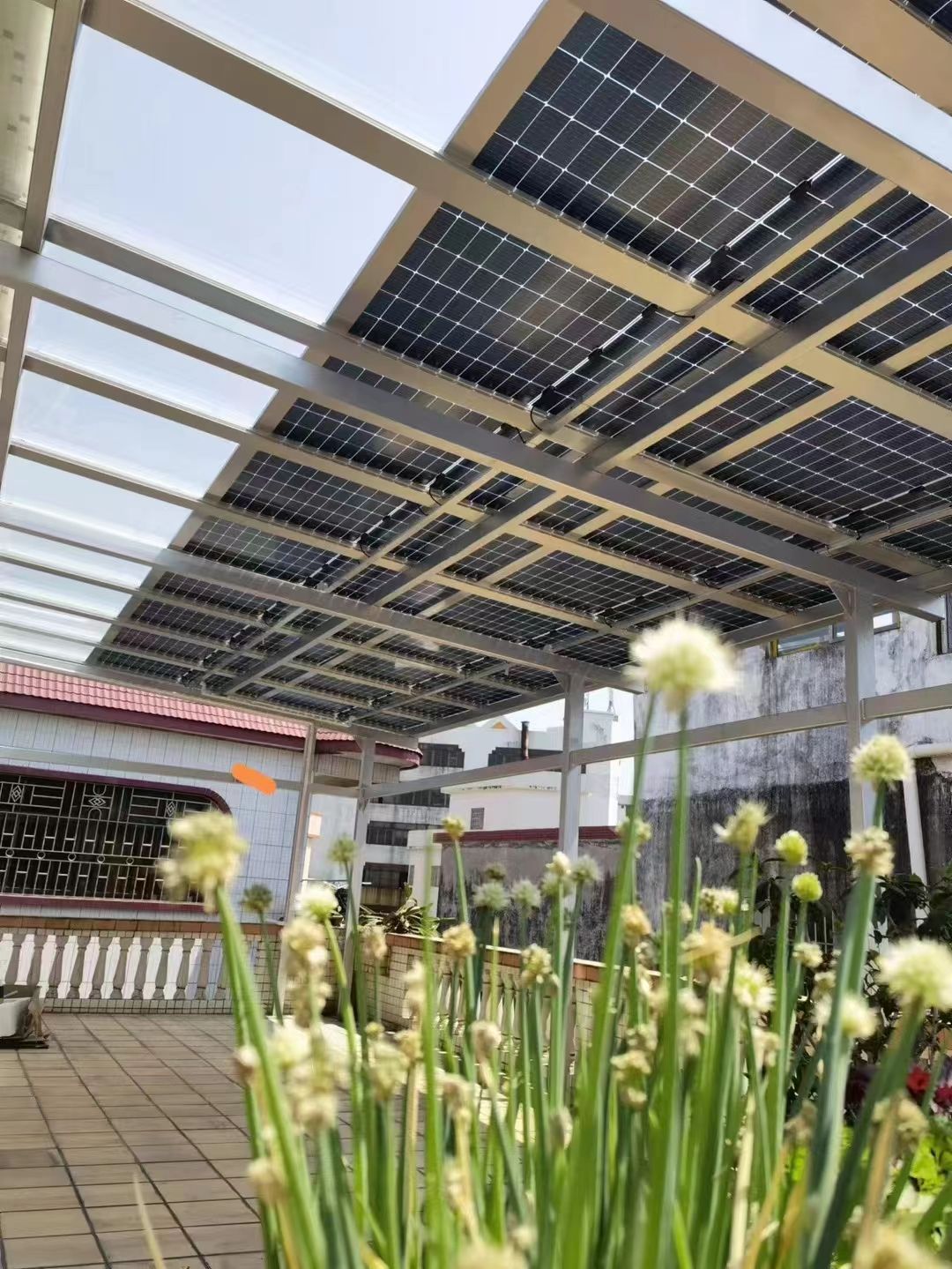 阿坝别墅家用屋顶太阳能发电系统安装